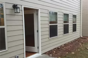 1392 Weatherbrook Cir, Lawrenceville, GA 30043 - Photo 14