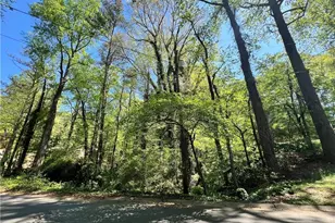 2540 Stoney Brook Ln NE, Marietta, GA 30062 - Photo 1