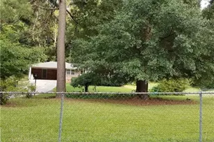 716 W Spring Dr, Douglasville, GA 30134 - Photo 2