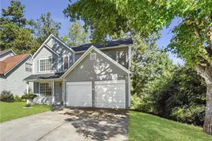 826 Shore Dr, Lithonia, GA 30058 - Photo 2