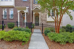 10016 Jack Dr, Roswell, GA 30076 - Photo 2