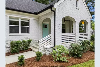 1696 Emerald Avenue SW, Atlanta, GA 30310 - Photo 2