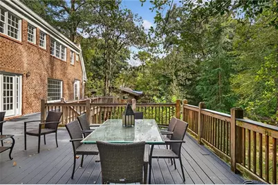1018 Peachtree Battle Circle NW, Atlanta, GA 30327 - Photo 32
