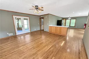 6708 Bass Cir, Buford, GA 30518 - Photo 4