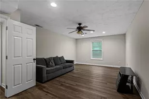 2400 Salem Dr NE, Marietta, GA 30062 - Photo 20