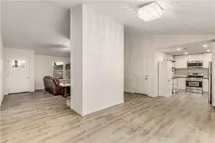 230 Apple Branch Dr, Woodstock, GA 30188 - Photo 8