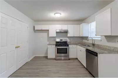 6593 Pole Creek Drive, Lithonia, GA 30058 - Photo 12