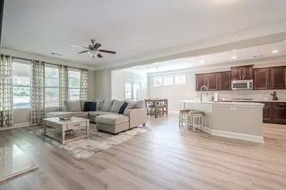 505 Lost Creek Drive, Woodstock, GA 30188 - Photo 10