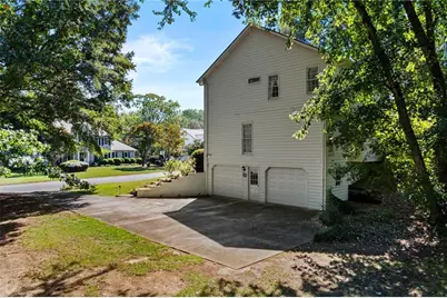 2451 Meadowglen Trail, Snellville, GA 30078 - Photo 46