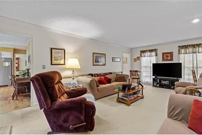 2451 Meadowglen Trail, Snellville, GA 30078 - Photo 16