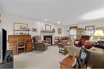 2451 Meadowglen Trail, Snellville, GA 30078 - Photo 14