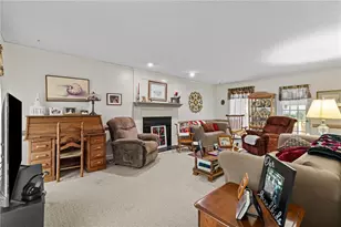 2451 Meadowglen Trail, Snellville, GA 30078 - Photo 14