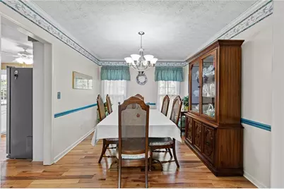 2451 Meadowglen Trail, Snellville, GA 30078 - Photo 12