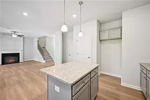 346 Lanier Cir, Woodstock, GA 30189 - Photo 10