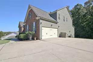 135 Mulberry Dr, Senoia, GA 30276 - Photo 4