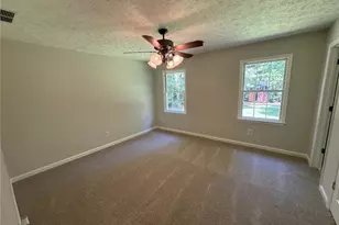 2617 Laurel Woods Ln SE, Conyers, GA 30094 - Photo 14