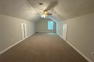 2617 Laurel Woods Ln SE, Conyers, GA 30094 - Photo 10