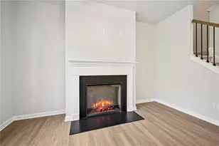 342 Lanier Cir, Woodstock, GA 30189 - Photo 4