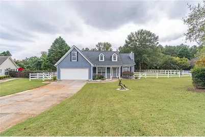 395 Flintlock Drive, Dacula, GA 30019 - Photo 2