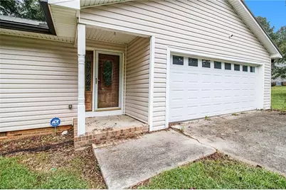 136 Jennifer Lane, Carrollton, GA 30116 - Photo 6