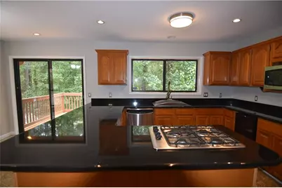 3765 Cochran Lake Drive, Marietta, GA 30062 - Photo 10