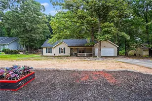 205 Woodcrest Dr, Covington, GA 30016 - Photo 2