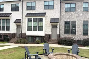 425 Fairview Cir, Roswell, GA 30076 - Photo 2