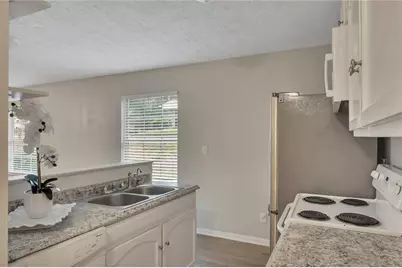 1300 Surrey Lane SW, Marietta, GA 30008 - Photo 14