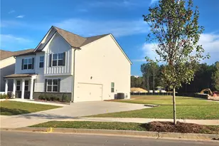 359 King Vlg, Braselton, GA 30517 - Photo 2