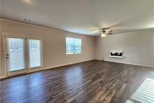 359 King Vlg, Braselton, GA 30517 - Photo 6