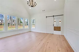 273 Hickory Hills Dr, Jefferson, GA 30549 - Photo 18