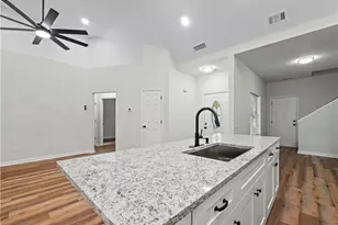 3368 Green Leaf Ln, Gainesville, GA 30507 - Photo 12