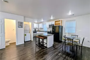 2533 Godfrey Dr, Atlanta, GA 30318 - Photo 10