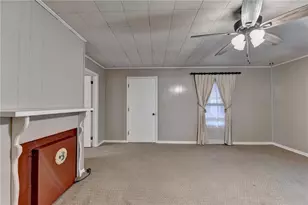 37 Spring St, Gainesville, GA 30501 - Photo 12