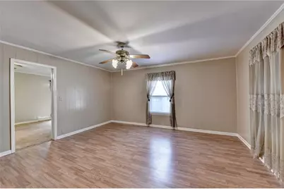 37 Spring Street, Gainesville, GA 30501 - Photo 16