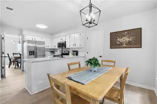 1368 Christiana Dr, Lawrenceville, GA 30043 - Photo 20