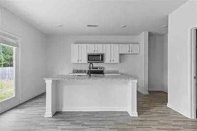 153 Fresh Laurel Lane, Locust Grove, GA 30248 - Photo 2