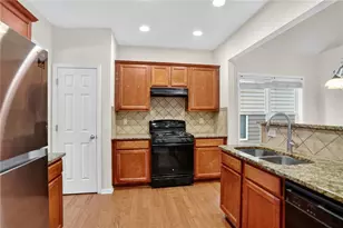 3476 Harvest Ridge Ln, Buford, GA 30519 - Photo 6