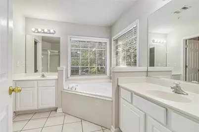 1740 Highlands View SE, Smyrna, GA 30082 - Photo 18