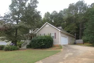 330 Chestnut Dr, Covington, GA 30016 - Photo 2