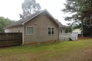 330 Chestnut Dr, Covington, GA 30016 - Photo 18