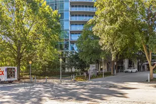 3338 Peachtree Rd NE, Atlanta, GA 30326 - Photo 22