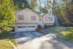 7350 Earls Ct, Douglasville, GA 30134 - Photo 2