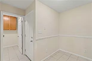 173 Jousters Ln, Lawrenceville, GA 30044 - Photo 16