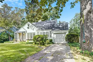 2064 Edinburgh Terrace NE, Atlanta, GA 30307 - Photo 4