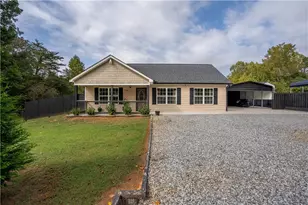 5988 Bark Camp Rd, Murrayville, GA 30564 - Photo 1