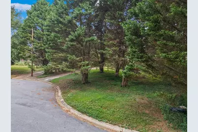 6082 Kathie Court, Ellenwood, GA 30294 - Photo 2