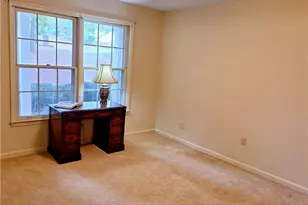 564 Deer Run SW, Lilburn, GA 30047 - Photo 8