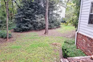 564 Deer Run SW, Lilburn, GA 30047 - Photo 36