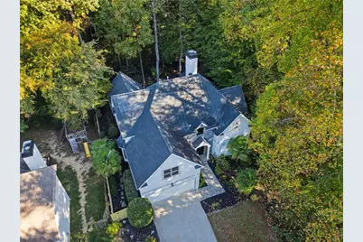 1472 Lachona Court NE, Atlanta, GA 30329 - Photo 2